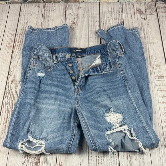 Aeropostale Destroyed button fly blue jeans Size 6 - Picture 1 of 12